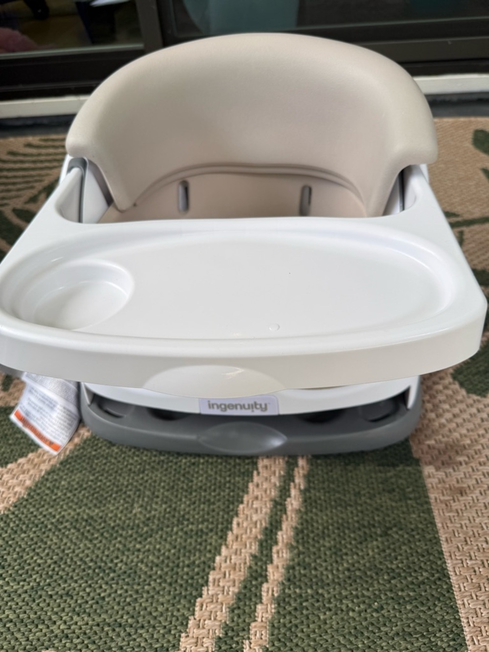 Ingenuity Baby 2 in 1 feeding chair and booster - Picture 2 of 2